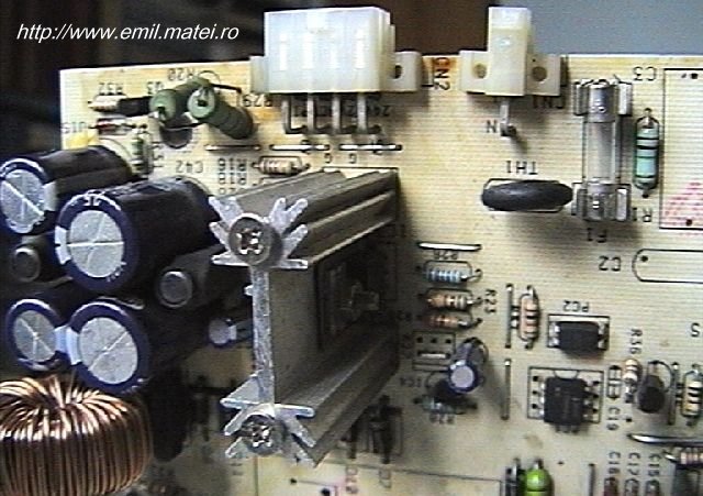 PCB smps YOUNGIL YLP150 - zona circuite de iesire PCB smps YOUNGIL YLP150 - zona circuite de iesire